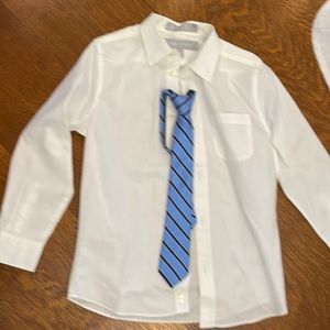 Nordstrom white dress shirt w/ free tie. Size 7